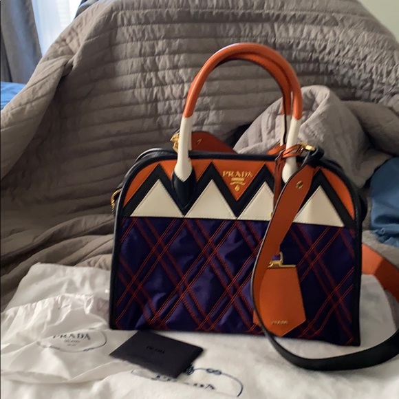 Prada top handle - Picture 1 of 8
